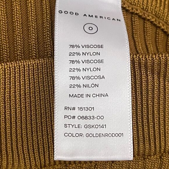 NWTs Good American Plaited Boss Flare Pants Size Medium - Picture 13 of 14